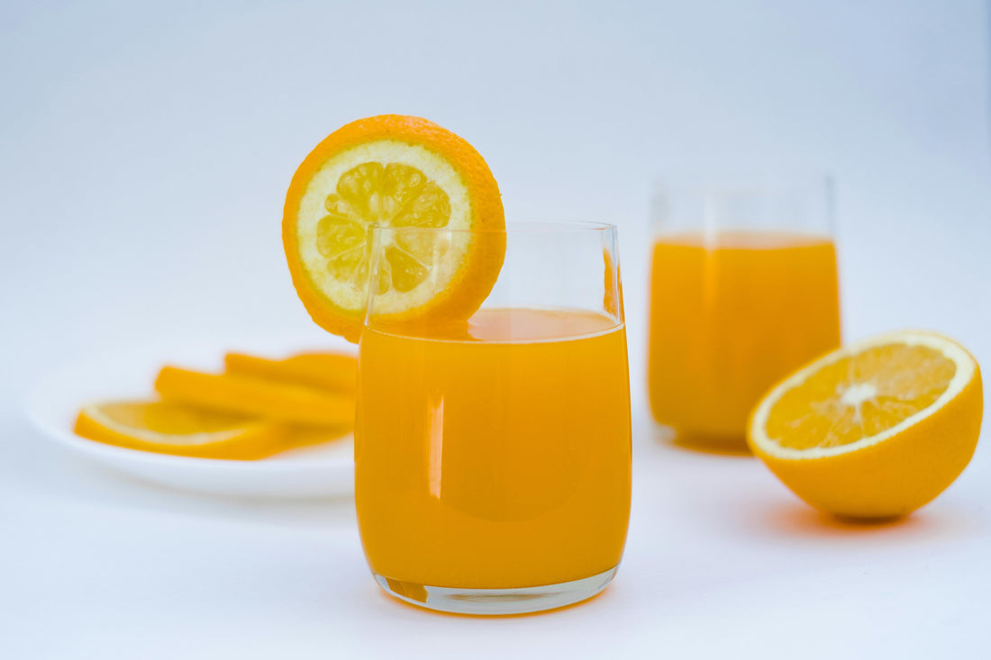 Waarom Je Beter Geen Sinaasappelsap Drinkt Voor of Na Het Tandenpoetsen - ORDONN